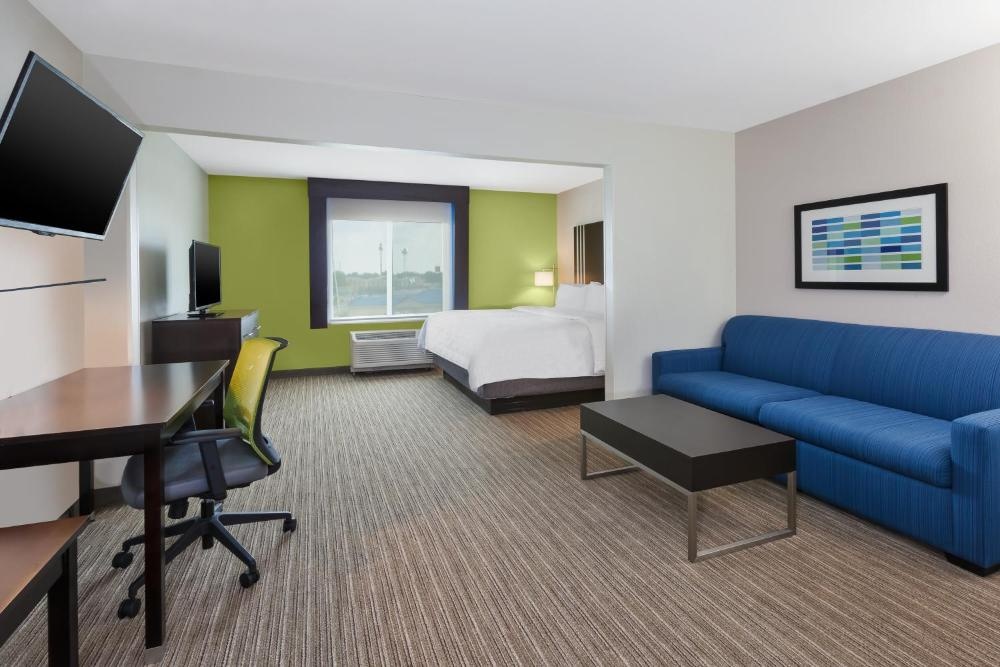 Holiday Inn Express & Suites - Effingham
